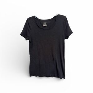 Merona the ultimate tee Women's Top